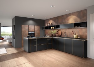 Zwarte keuken met gouden randje - Keukenspecialisten.nl