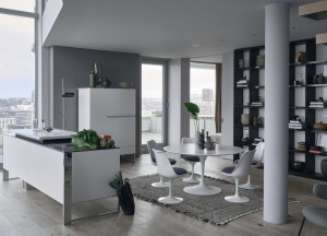 Design keuken met high- en sideboards | Poggenpohl