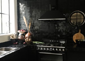 Zwarte keuken tegels | Zellige Noir - Designtegels.nl
