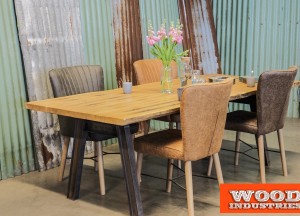 Eiken wagonhouten tafel | Woodindustries