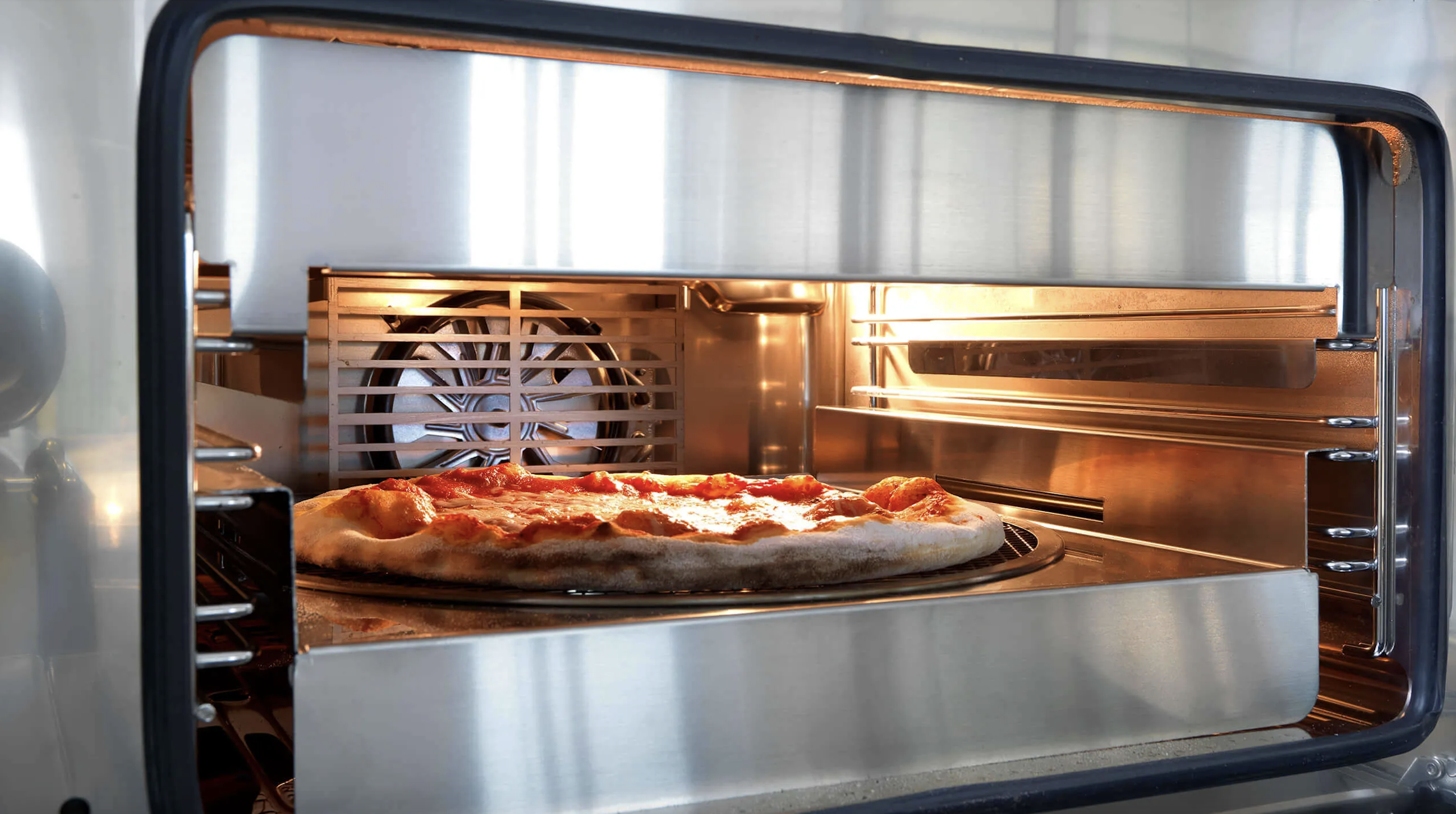 Kiezen Reusachtig Baron De perfecte inbouw oven voor de pizza lover! - UW-keuken.nl