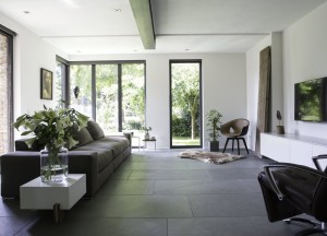 Binnenkijken: natuursteen vloer in modern interieur - Floorz
