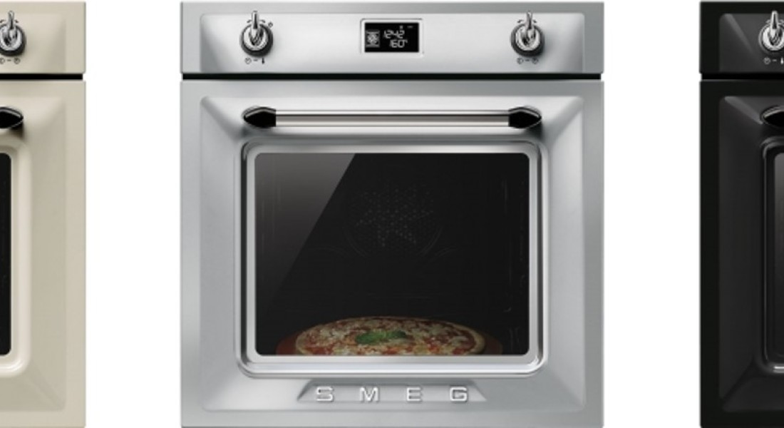 Pizza's bakken met de nieuwe ovens van Smeg