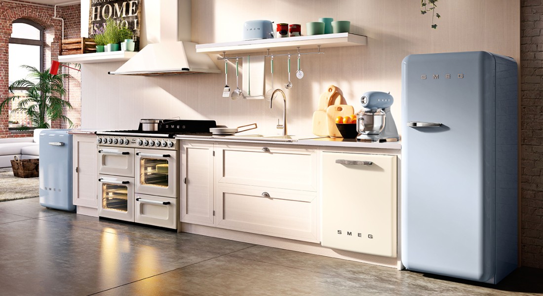 Leraren dag voorkant nietig Nieuw design voor de iconische Smeg koelkasten - UW-keuken.nl