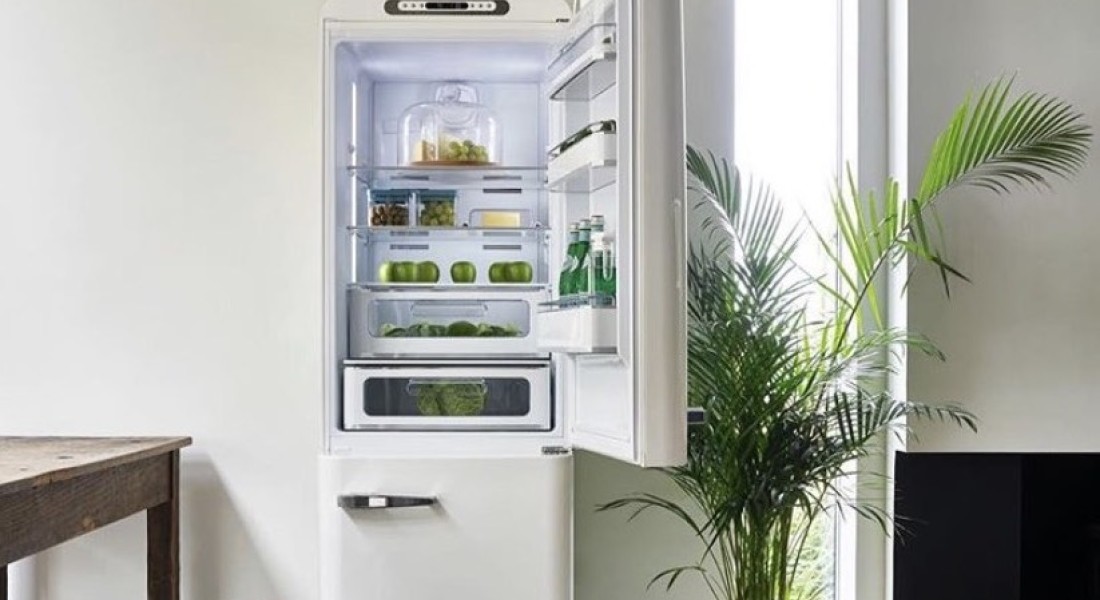 het is mooi vallei dun Nieuw interieur Smeg koelkast - UW-keuken.nl
