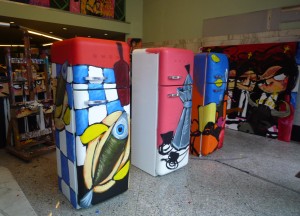 Kunstenaars beschilderen SMEG koelkasten - Smeg