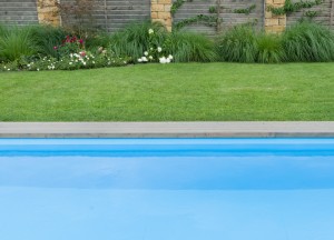 De voordelen van het hebben van een zwembad in je tuin - 