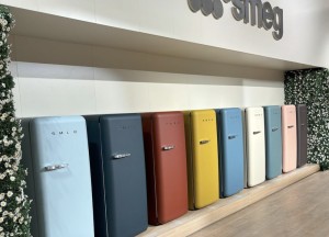 Nieuwe kleuren FAB retro-koelkasten | SMEG - 