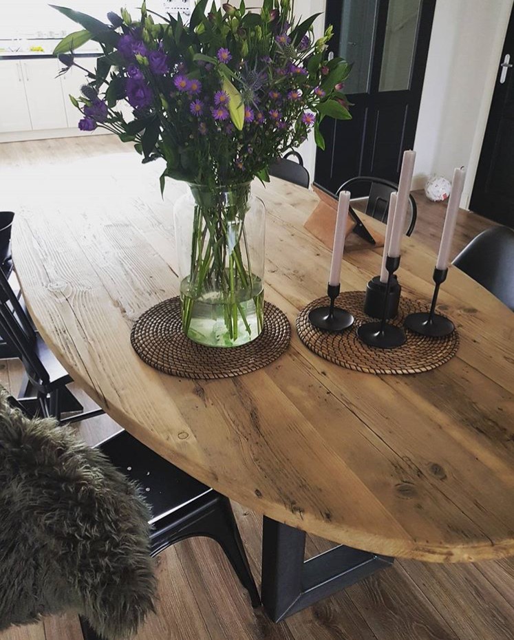 Ovale tafel in huis | Woodindustries