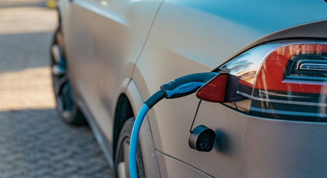 Duurzaam rijden: jouw laadoplossing voor elektrische auto's