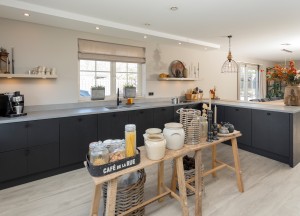 Binnenkijken in een keuken met lef én warmte