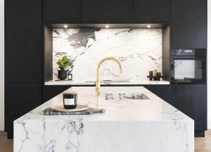 Luxe keuken met marmeren kookeiland | Kitchenstudio - Kitchenstudio