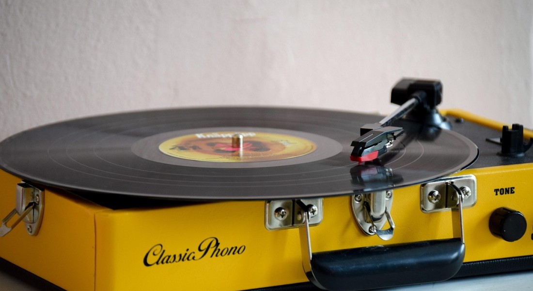 De magie van vinyl: waarom platenspelers onmisbaar zijn De magie van vinyl: waarom platenspelers onmisbaar zijn