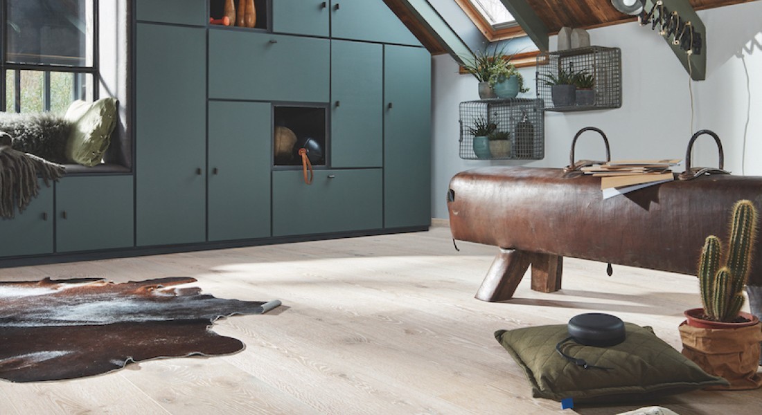 Zo combineer je een houten vloer met je interieurstijl (van modern tot landelijk) Zo combineer je een houten vloer met je interieurstijl (van modern tot landelijk)