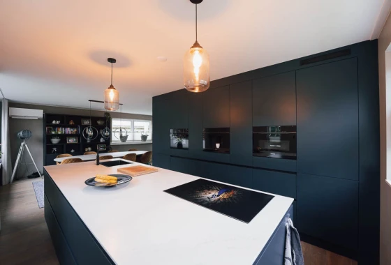 Foto 2 - Anne Interieur uit MARIENVELDE