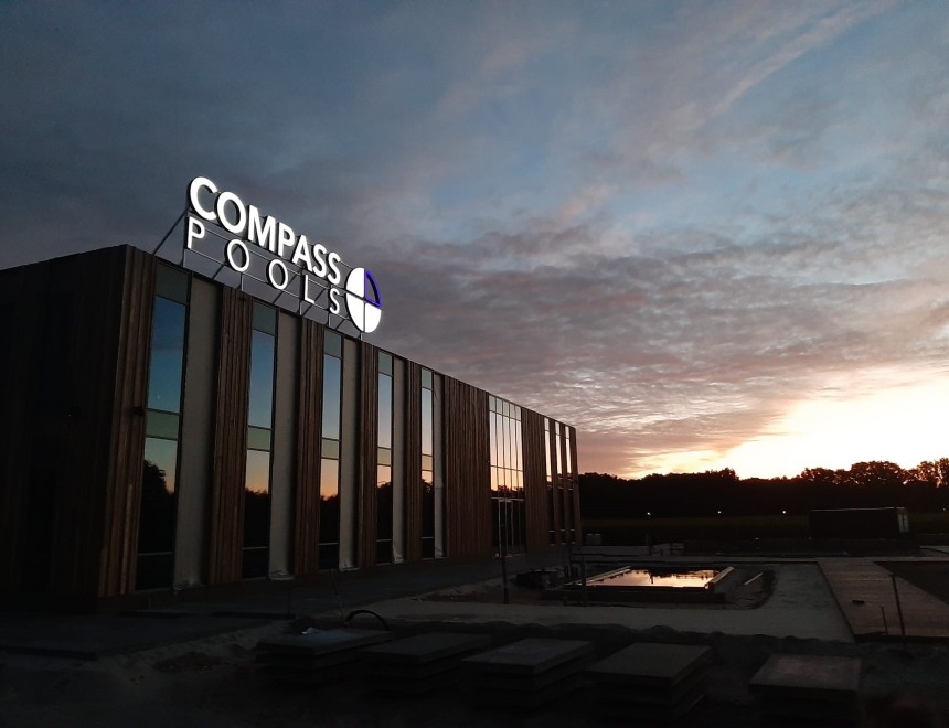 Compass pools - VELDHOVEN