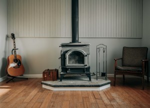 Warmte met karakter: zo kies je de juiste houtkachel voor jouw woning