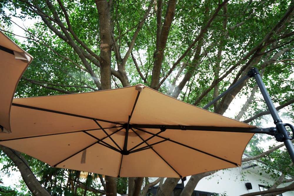 Foto4 redenen waarom je een grote parasol in je tuin wilt